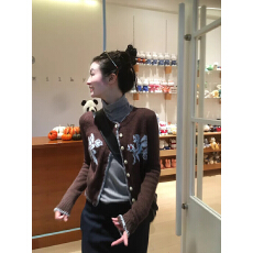 批发kumikumi复古丘比特提花单排扣毛衣<b class='q'>外套</b>女装冬季休闲气质<b class='q'>百搭</b>上衣