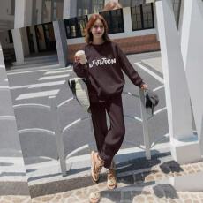 批发现韩国东大门秋冬女装薄款加绒保暖字母印花慵懒风卫衣裤子套装