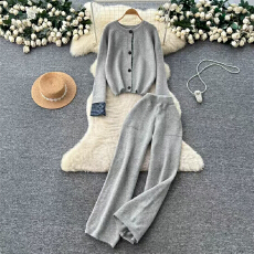 批发<b class='q'>韩版</b>时尚显瘦套<b class='q'>装</b>女秋冬时尚拼接长袖圆领针织开衫外套高腰阔腿<b class='q'>裤</b>