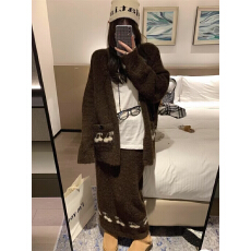 批发2025秋冬樱桃<b class='q'>针织</b><b class='q'>开衫</b>毛衣女外套中长裙冬氛围感套装慵懒两件套