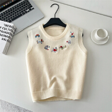 批发实拍<b class='q'>甜美</b>温柔风叠穿外搭可爱刺绣圆领无袖针织背心女百搭马甲坎肩