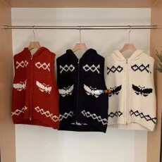 批发实拍高品质连帽马甲学院风软糯连帽提花针织开衫女叠穿上衣外套