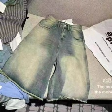 批发2026春季<b class='q'>新款</b>复古水洗做旧阔腿<b class='q'>裤</b><b class='q'>宽松</b>显瘦毛边中<b class='q'>裤</b>休闲牛仔短<b class='q'>裤</b>女