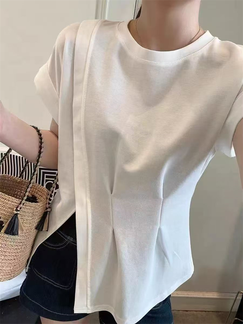 여름 새로운 프랑스식 측면 트임 반팔 티셔츠 불규칙 디자인 센스 작은 대중 루즈핏 슬림해 보이는 Chic 맨위 여성
