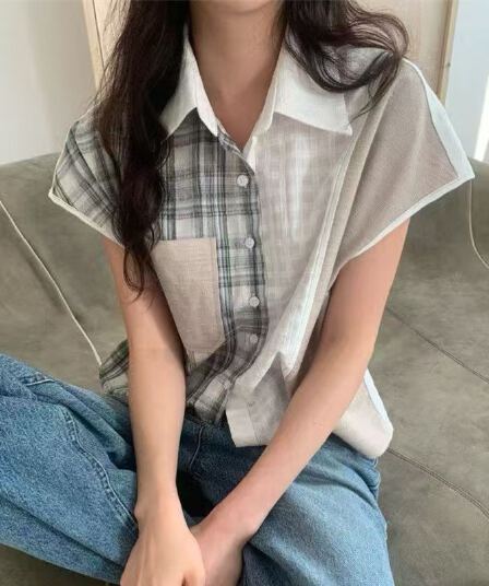 실사 여성 셔츠 체크무늬 패치워크 2026 여름 새로운 한국 스타일 디자인 센스 루즈핏 배색 폴로 칼라 조끼 맨위
