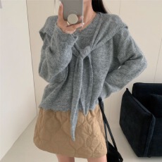 批发实拍慵懒风<b class='q'>宽松</b>V领披肩长袖针织毛衣女秋冬季软糯内搭<b class='q'>打底衫</b>上衣