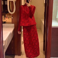 批发大方得体穿搭夹棉两件套新中式国风订婚礼服红色印花套装裙女秋冬