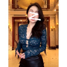批发纯欲性感辣妹V领<b class='q'>蕾丝</b>衫女秋冬设计感小众修身显瘦内搭打底衫上衣
