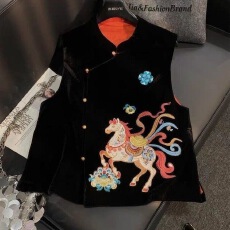 批发新款女装黑色中式刺绣马甲女中老年<b class='q'>大码</b>内搭春秋款复古国风马蹄