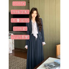 批发木子李的李纽约<b class='q'>街头</b>秋季韩系高级感飘带衬衫百褶裙西装三件套
