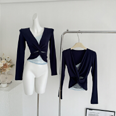 批发Lattitude/杨小鹭 长袖T恤<b class='q'>打底衫</b>假两件<b class='q'>蕾丝</b>拼接扭结针织辣妹上衣