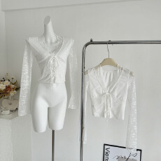 批发法式纯欲风绑带V领长袖蕾丝上衣<b class='q'>女</b>2026春<b class='q'>新款</b><b class='q'>女</b>装修身显瘦短款T恤