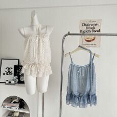 批发ang:project 1/24新品古早波点木耳边吊带<b class='q'>针织</b><b class='q'>开衫</b>两件套 配围脖