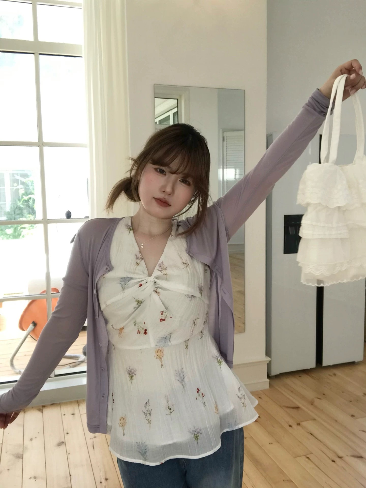 vegetable orbs 한여름 머리말 언어 라이 경기 서울 V넥 매듭 민소매 맨위 프린트 허리 수축 행침 목