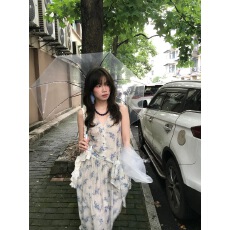 批发嗨嗨干杯原创 蓝风信子 草木氧气感v领天丝背心腰带<b class='q'>连衣裙</b>春夏女