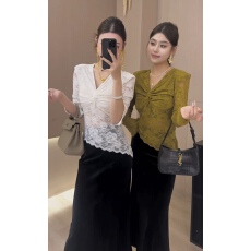 批发纯欲蕾丝扭结设计感紫色V领不规则针织小衫<b class='q'>T</b><b class='q'>恤</b>女修身显瘦内搭上衣