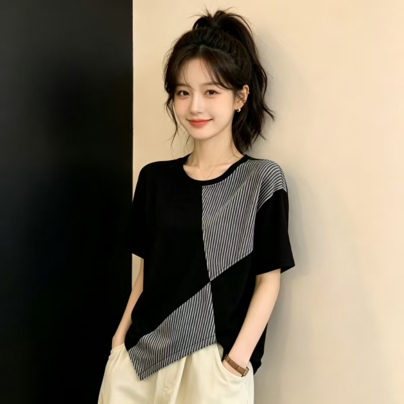 한국 스타일 패션 디자인 센스 불규칙 스트라이프 패치워크 여성 의류 반팔 티셔츠 루즈핏 슬림해 보이는 다용도 빅 사이즈 맨위