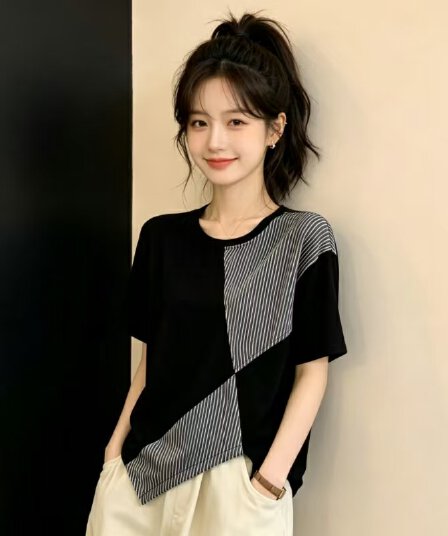 한국 스타일 패션 디자인 센스 불규칙 스트라이프 패치워크 여성 의류 반팔 티셔츠 루즈핏 슬림해 보이는 다용도 빅 사이즈 맨위