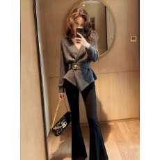 批发高级感<b class='q'>时尚</b><b class='q'>潮流</b>设计V领绑带灰色上衣收腰显瘦2025冬季新款百搭女