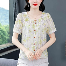 批发百搭夏季新款圆领印花雪纺<b class='q'>短袖</b><b class='q'>衬衫</b>洋气减龄短款漂亮上衣