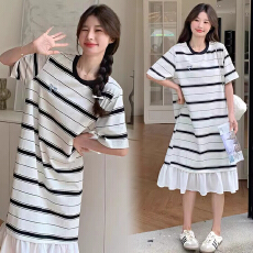 新品~孕妇连衣裙夏季2026新款时尚减龄条纹拼接花边甜美冰丝裙子