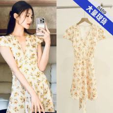 批发刘浩存<b class='q'>同款</b>黄色V领碎花<b class='q'>连衣裙</b>女夏新款高级感法式印花短袖度假裙