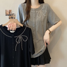 批发实拍~大码<b class='q'>女装</b>2026夏季新款圆领蝴蝶结绣花<b class='q'>T</b><b class='q'>恤</b>胖mm宽松上衣