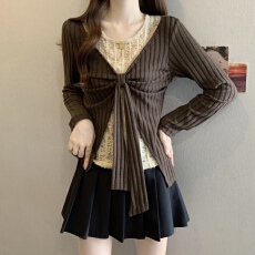 批发实拍2025新款大码假两件时尚拼接蕾丝蝴蝶结百搭上衣秋<b class='q'>冬</b>打底衫