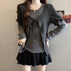 批发实拍2025新款大码女装<b class='q'>冬</b>款假两件撞色波点上衣时尚百搭打底衫