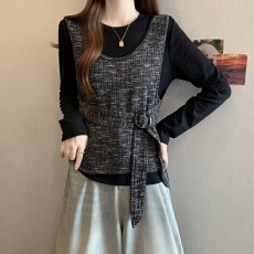 批发实拍2025新款大码女装<b class='q'>冬</b>款时尚设计感假两件撞色百搭显瘦上衣