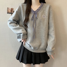 批发实拍2026新款<b class='q'>大码</b><b class='q'>女装</b>秋冬设计感假两件拼接格子遮肚显瘦百搭卫衣