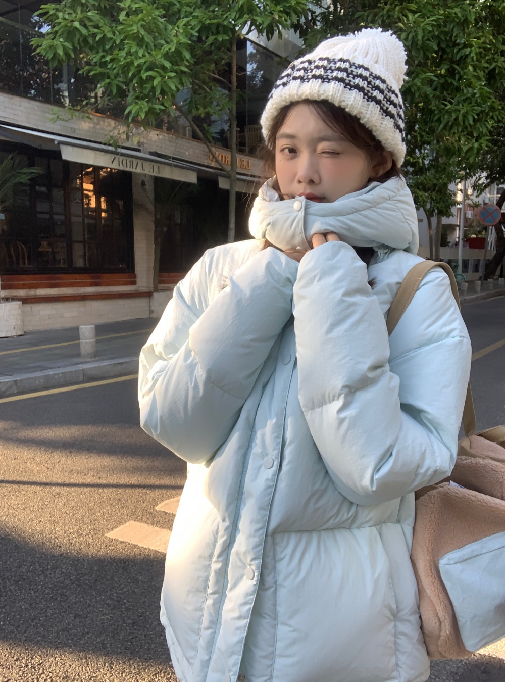 실사 파란색 후드 면 의류 겨울 한국 스타일 루즈핏 패딩 재킷 중간 길이 탈착식 모자 여성 코트