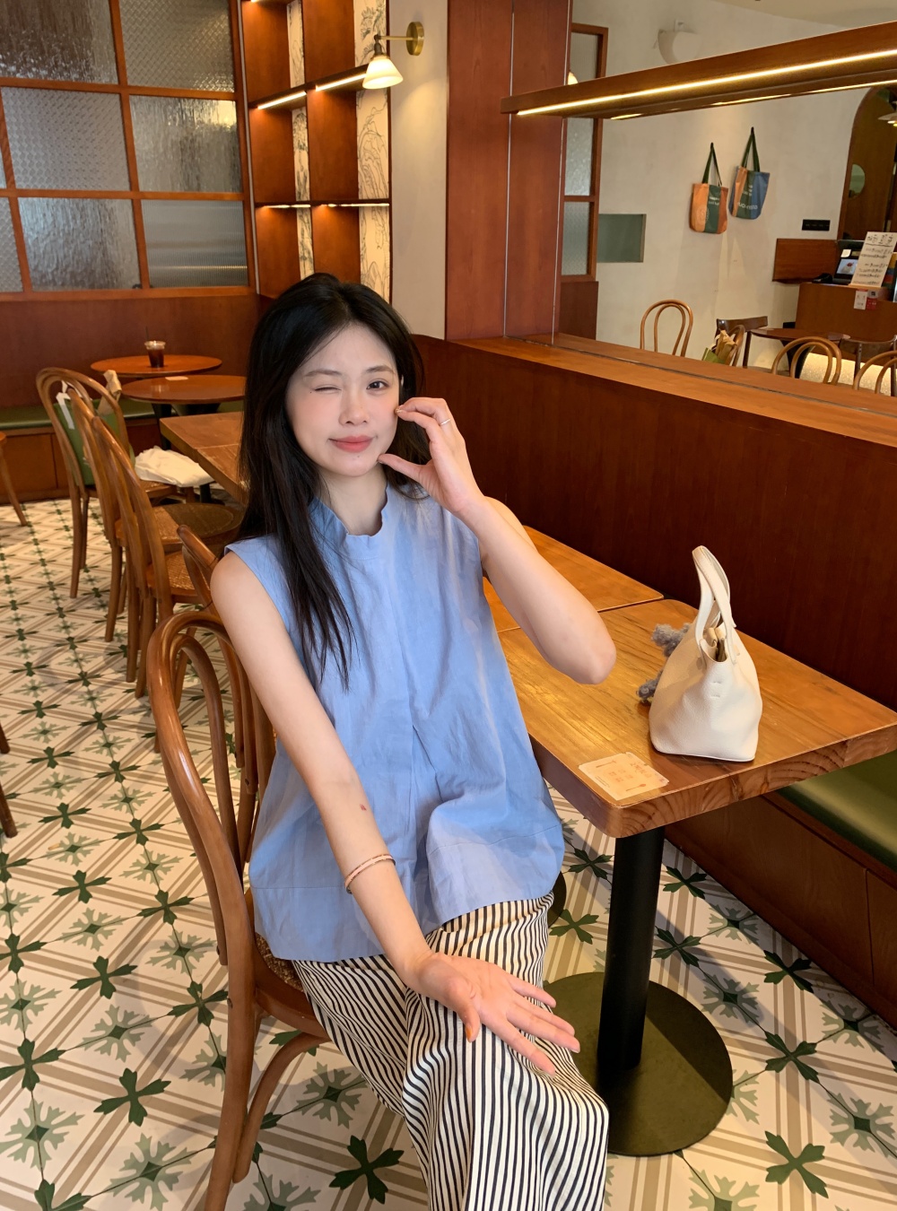 실사 민소매 작은 대중 Chic 주름 조끼 셔츠 스탠드 칼라 루즈핏 캐주얼 맨위 여성
