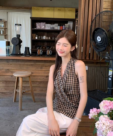 실사 여름 새로운 한국 스타일 패션 다용도 체크무늬 V넥 맨위 민소매 레이스업 조끼 둘 착용 작은 셔츠 여성