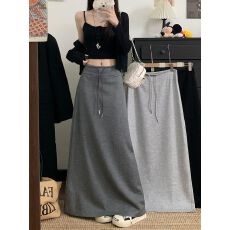 批发灰色运动半身裙女<b class='q'>秋</b>新款高腰直筒开叉a字半裙垂坠感卫裙