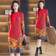 批发实拍新款2025秋装中长款针织<b class='q'>连衣裙</b>女宽松遮肚<b class='q'>提花</b>打底毛衣裙子