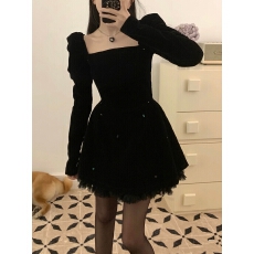 批发小个子小香风方领金丝绒<b class='q'>连衣裙</b>女秋冬蕾丝短裙生日礼服蓬蓬小黑裙