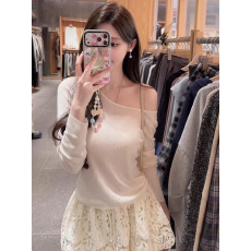批发巨好看的秋装一整套韩系斜肩白色烫钻长袖上衣绣花蕾丝半身裙套装