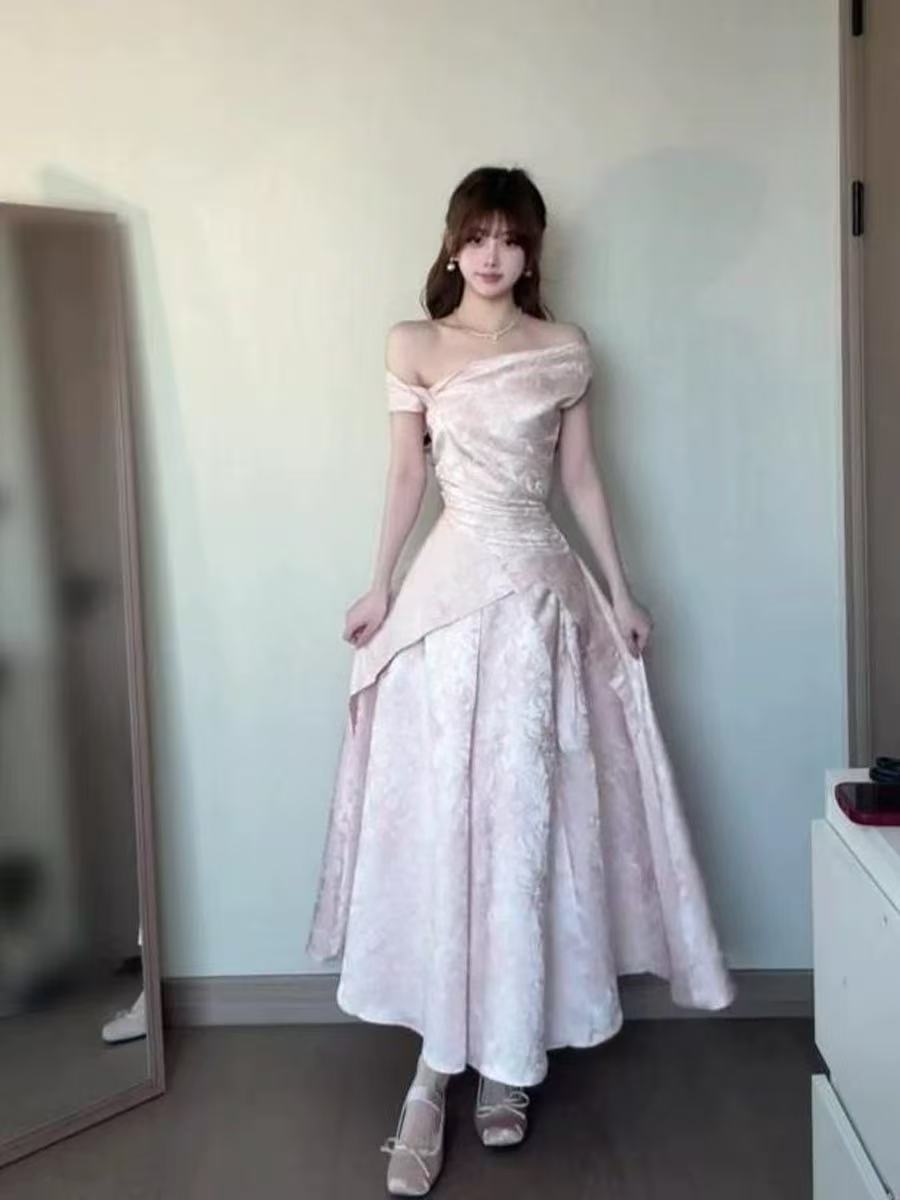 유화 전갈 이른 봄 프랑스식 레트로 오프숄더 허리 수축 드레스