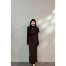 批发时尚半高领长袖秋季新款套装针织显瘦披肩两件套