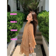 批发乌木甜茶法式轻柔飘逸喇叭袖荷叶边慵懒风蕾丝<b class='q'>连衣裙</b>