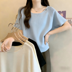 批发实拍大码女装2026<b class='q'>夏</b>季新款时尚百搭简约设计感胖妹妹针织短袖上衣