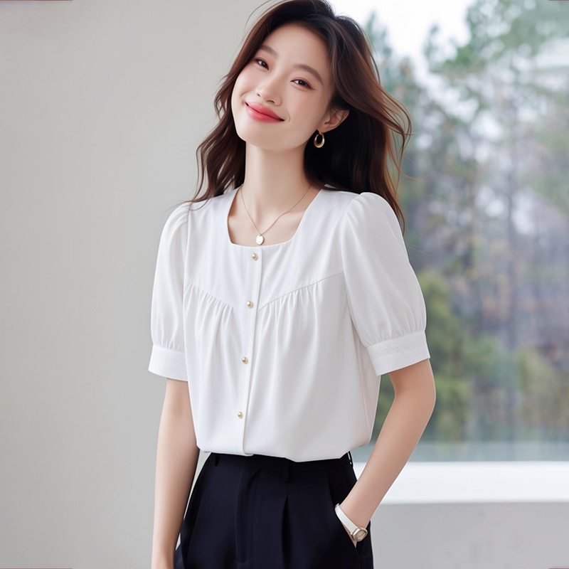 화이트 프랑스식 광장 칼라 셔츠 여성용 짧은 소매 2026 여름 새로운 다용도 출퇴근 품격 슬림해 보이는 여성 맨위