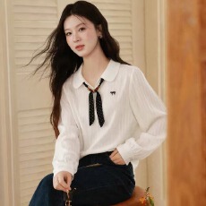 批发法式米白色长袖<b class='q'>T</b><b class='q'>恤</b>女秋季POLO领衬衫学院风上衣