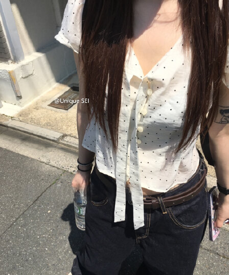 여름 패션 다용도 도트 무늬 프린트 슬림해 보이는 캐주얼 반팔 셔츠 맨위