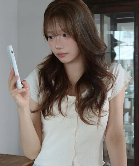 작은 폴로 칼라 슬림해 보이는 쇼트 스타일 반팔 맨위 여성