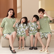 批发<b class='q'>夏</b>季短袖卡通纯棉印花加大码亲子睡衣母女父子一家四口家居服<b class='q'>套装</b>