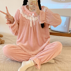 批发新宝50批冬季女士双长圆领蕾丝花边款纯色<b class='q'>睡衣</b>法兰<b class='q'>绒</b>柔软感家居服