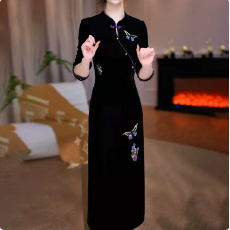 批发高档长袖<b class='q'>改良</b><b class='q'>旗袍</b>连衣裙女2026冬季新款妈妈国风修身礼服裙子