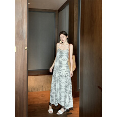 批发实拍实价 新款法式晕染复古印花<b class='q'>吊带</b><b class='q'>连衣裙</b>女设计感小众长裙